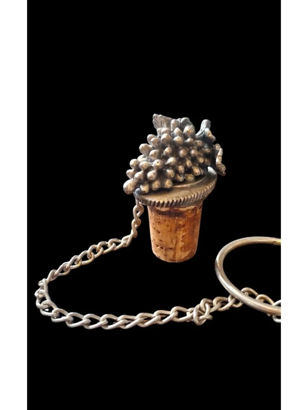 Pewter & Cork Wine Bottle Stopper GRAPE BUNCH DESIGN w/ ring, chain